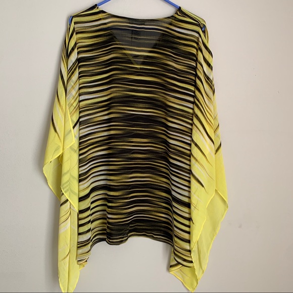 Catherines Cold Shoulder Sheer Tunic - Picture 4 of 4